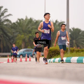 Runner Photo 7537053