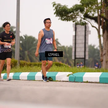 Runner Photo 7537060