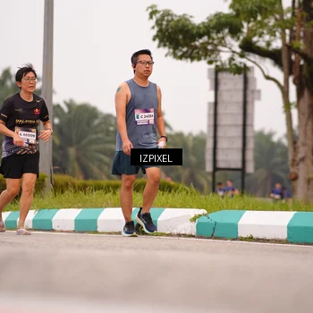 Runner Photo 7537063
