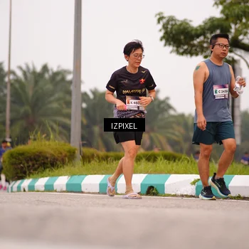 Runner Photo 7537072