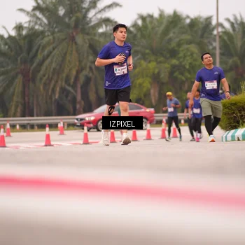 Runner Photo 7537073