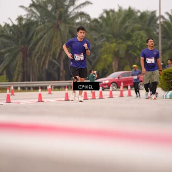 Runner Photo 7537075