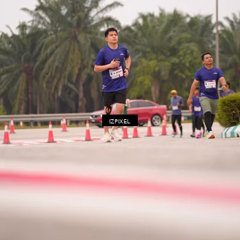 Runner Photo 7537077