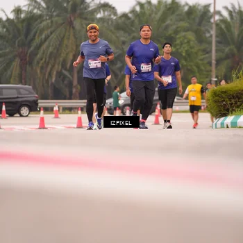 Runner Photo 7537102