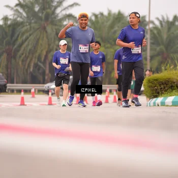 Runner Photo 7537112