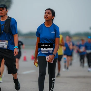 Runner Photo 7537117