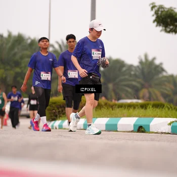 Runner Photo 7537118