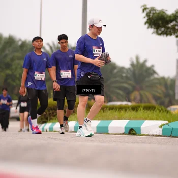 Runner Photo 7537121
