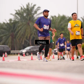 Runner Photo 7537154
