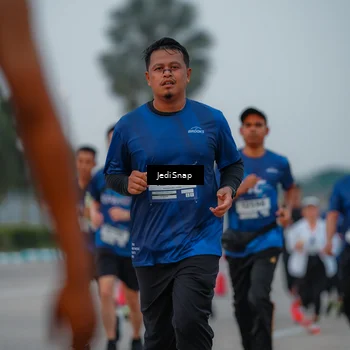 Runner Photo 7537167