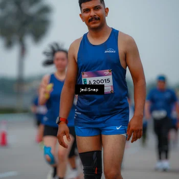 Runner Photo 7537168