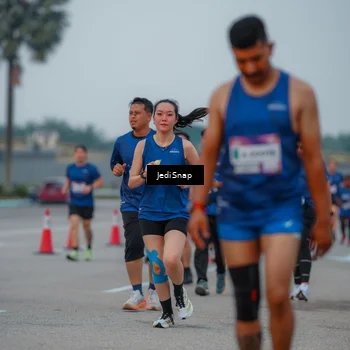 Runner Photo 7537169