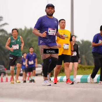Runner Photo 7537172