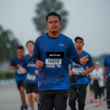 Runner Photo 7537179