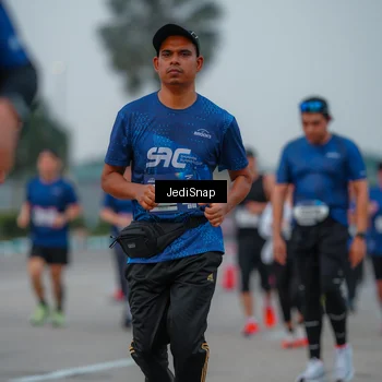 Runner Photo 7537188