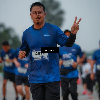 Runner Photo 7537189
