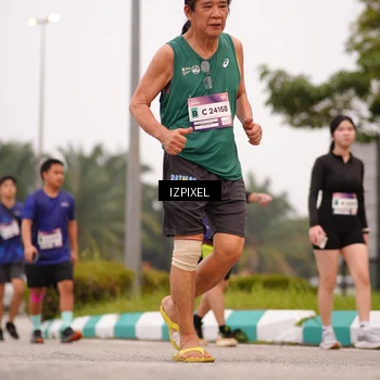 Runner Photo 7537198