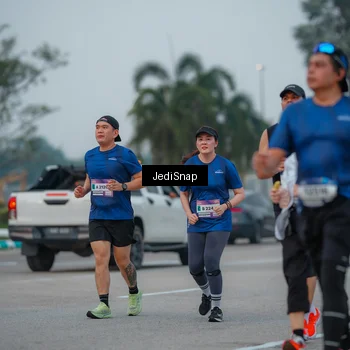 Runner Photo 7537202
