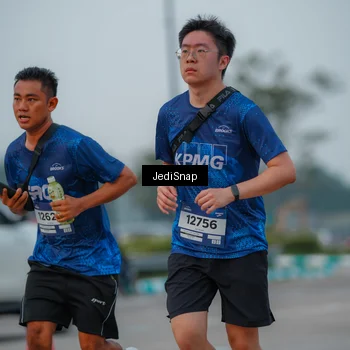 Runner Photo 7537204
