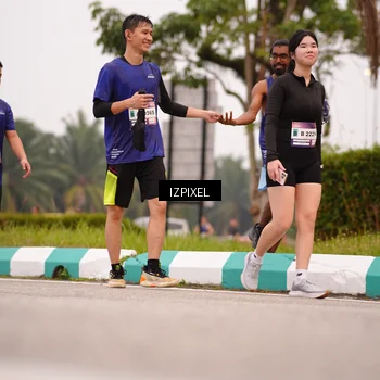 Runner Photo 7537205