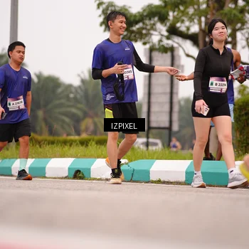 Runner Photo 7537206