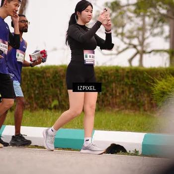 Runner Photo 7537215