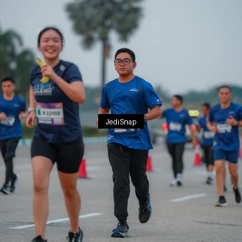 Runner Photo 7537250