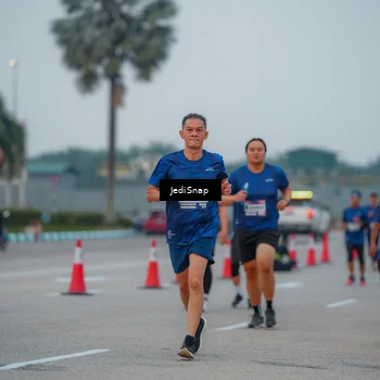 Runner Photo 7537265