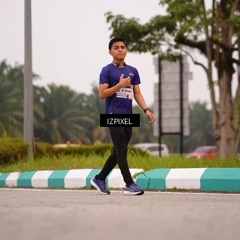 Runner Photo 7537277