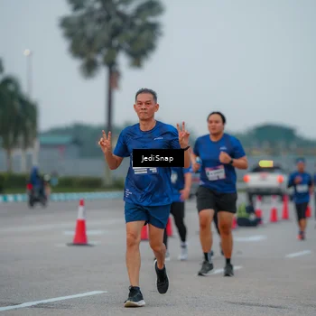 Runner Photo 7537279