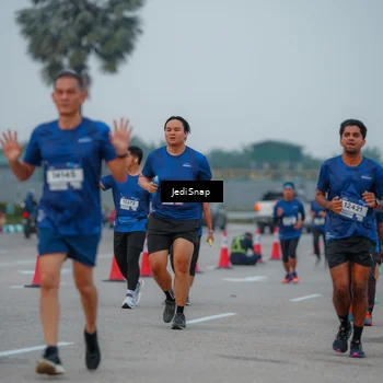 Runner Photo 7537280