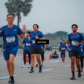 Runner Photo 7537289