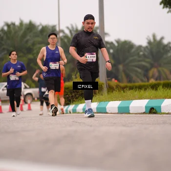 Runner Photo 7537294
