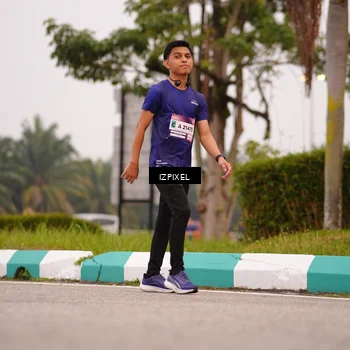 Runner Photo 7537295
