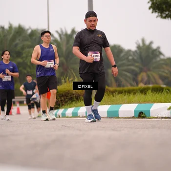 Runner Photo 7537298