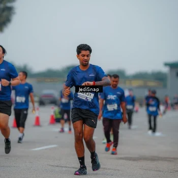 Runner Photo 7537299
