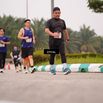 Runner Photo 7537304