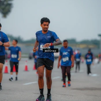 Runner Photo 7537307