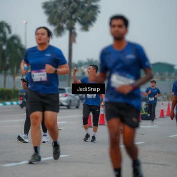 Runner Photo 7537311