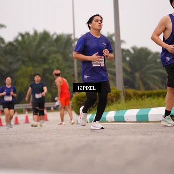 Runner Photo 7537312