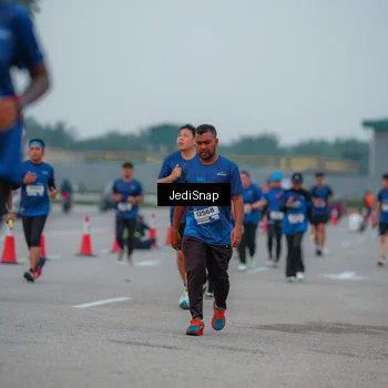 Runner Photo 7537319