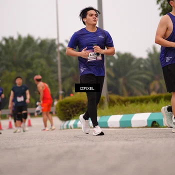 Runner Photo 7537321