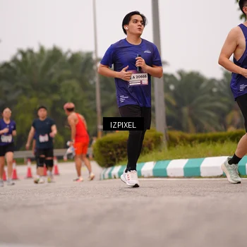 Runner Photo 7537324
