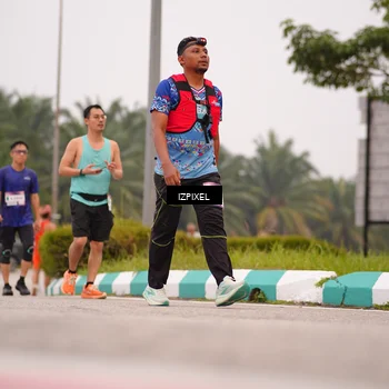 Runner Photo 7537347