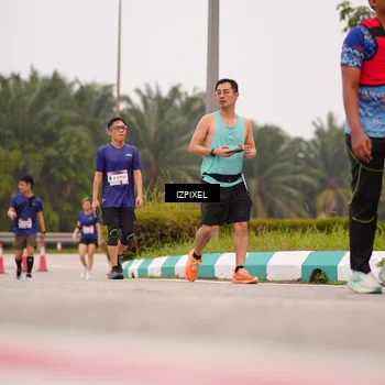 Runner Photo 7537351