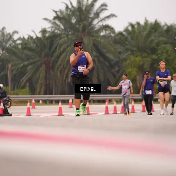 Runner Photo 7537361