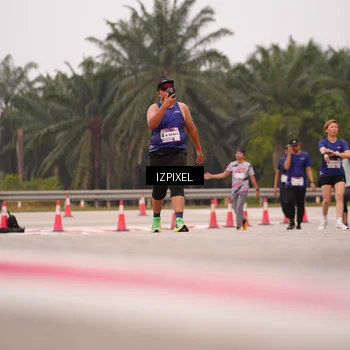 Runner Photo 7537362