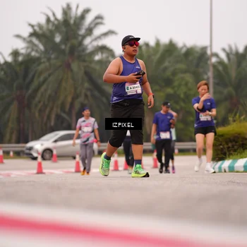 Runner Photo 7537368