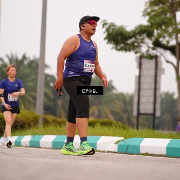 Runner Photo 7537371