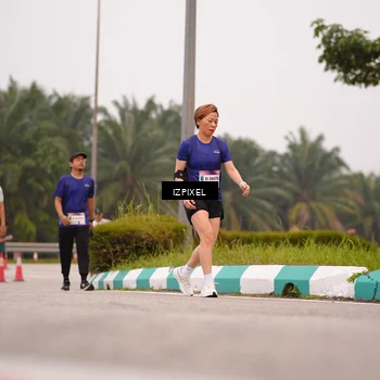 Runner Photo 7537373